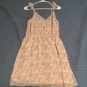 Floral dress - size medium